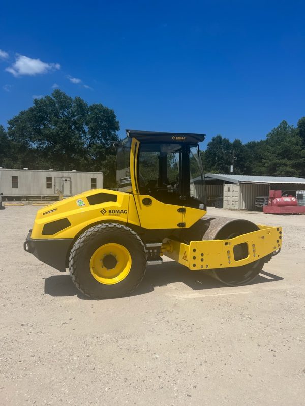 2022 Bomag BW 177 D-5 Roller for sale in Houston Texas